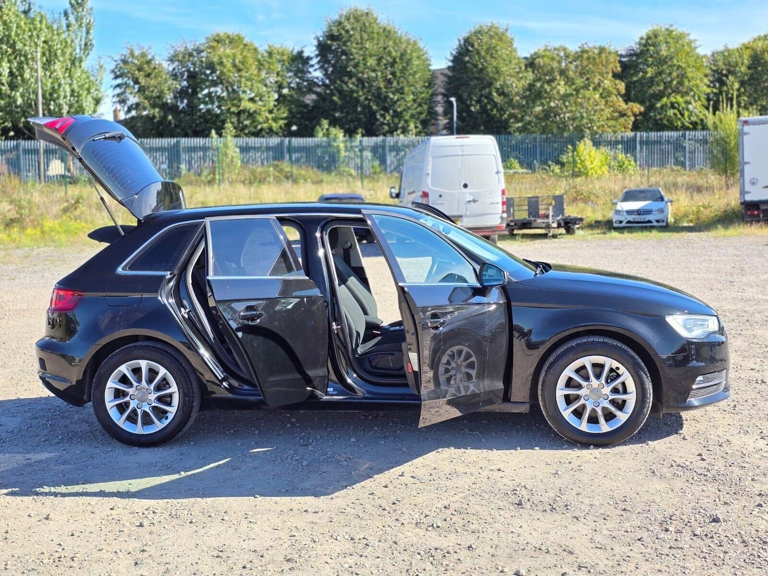 Used Audi A3 2015 for sale - 76076186: Photo 17