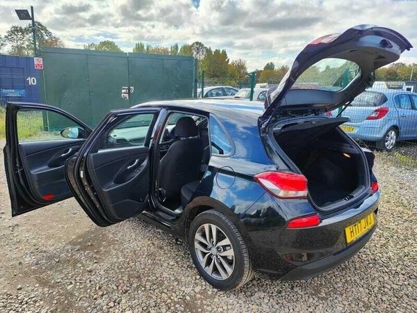 Used Hyundai i30 2017 for sale - 75667256: Photo 11