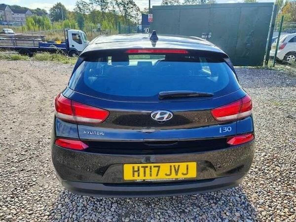 Used Hyundai i30 2017 for sale - 75667256: Photo 14