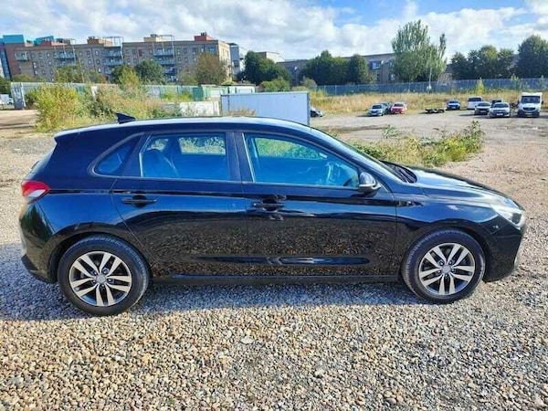 Used Hyundai i30 2017 for sale - 75667256: Photo 16