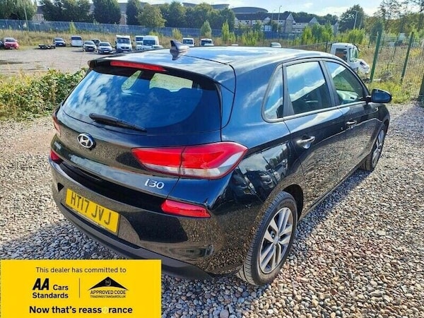 Used Hyundai i30 2017 for sale - 75667256: Photo 17