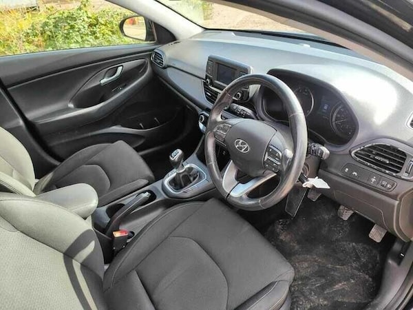 Used Hyundai i30 2017 for sale - 75667256: Photo 24