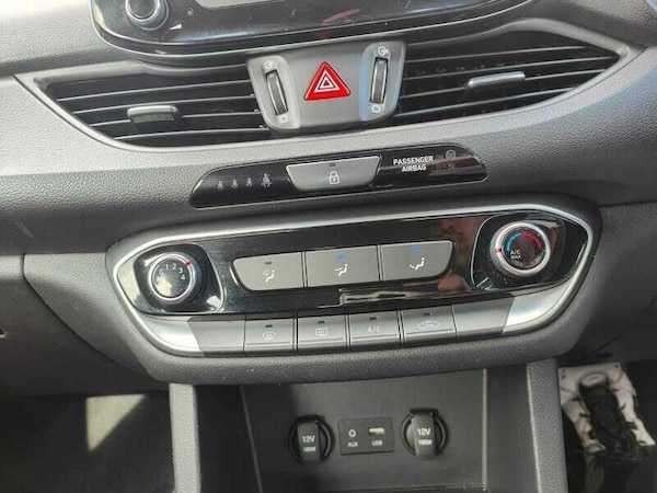 Used Hyundai i30 2017 for sale - 75667256: Photo 42