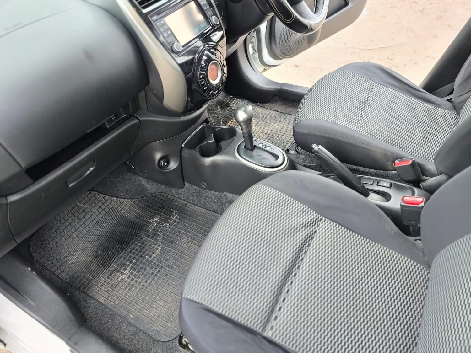 Used Nissan Micra 2015 for sale - 76909331: Photo 36