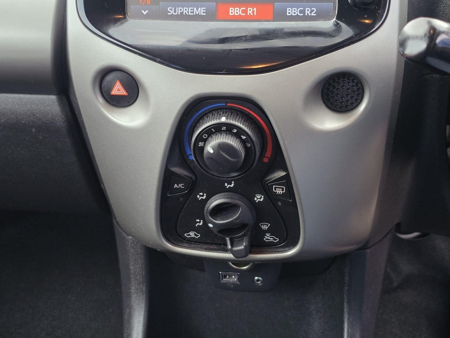 Used Peugeot 108 2015 for sale - 77483318: Photo 28