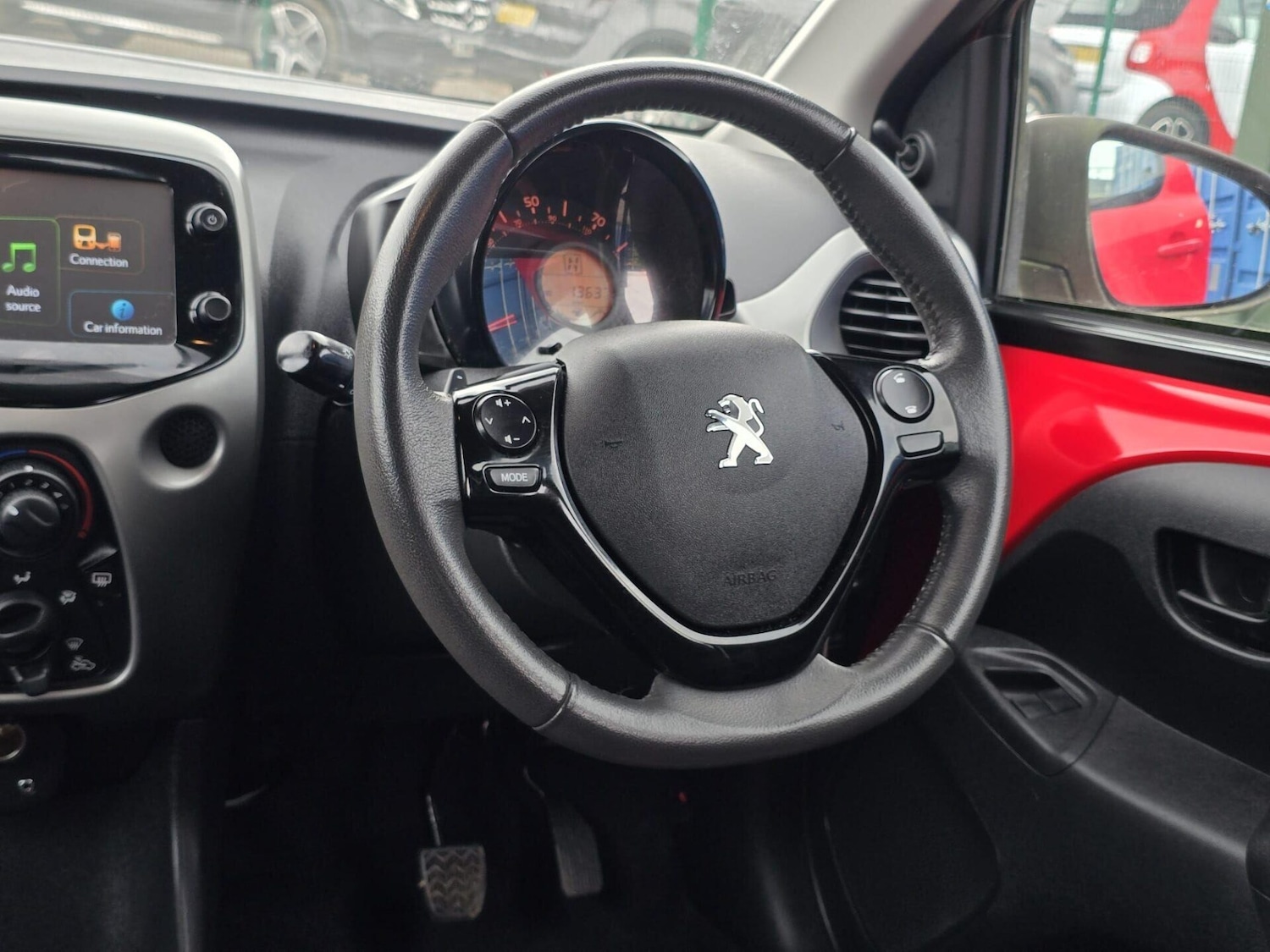 Used Peugeot 108 2015 for sale - 77483318: Photo 33