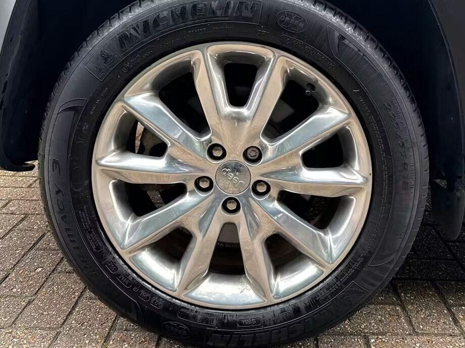 Used Jeep Cherokee 2015 for sale - 77983653: Photo 9