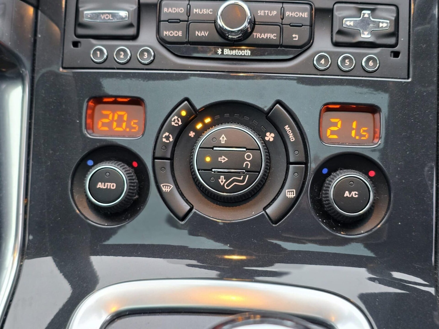 Used Peugeot 3008 2016 for sale - 77187605: Photo 24