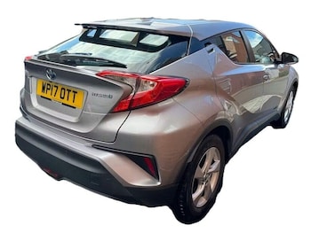 Used Toyota C-HR 2017 for sale - 78633118: Photo