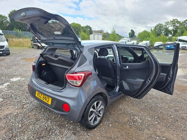 Used Hyundai i10 2017 for sale - 75643710: Photo 31