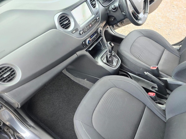 Used Hyundai i10 2017 for sale - 75643710: Photo 37