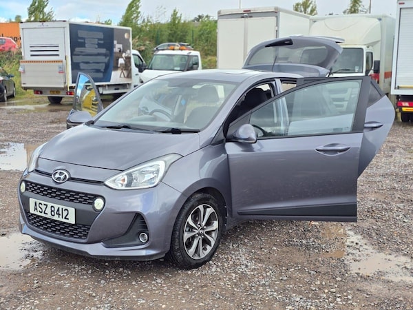 Used Hyundai i10 2017 for sale - 75643710: Photo 38