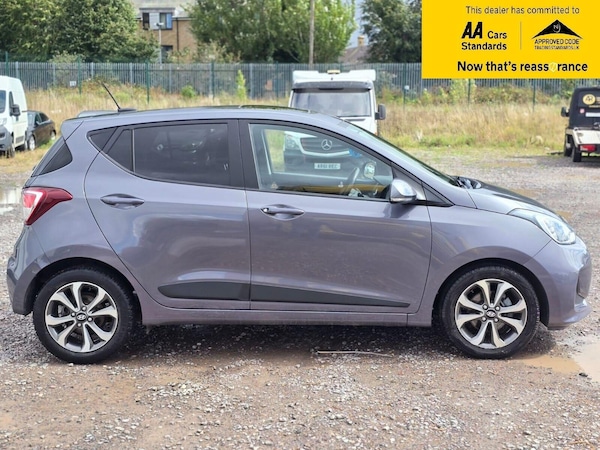 Used Hyundai i10 2017 for sale - 75643710: Photo 4