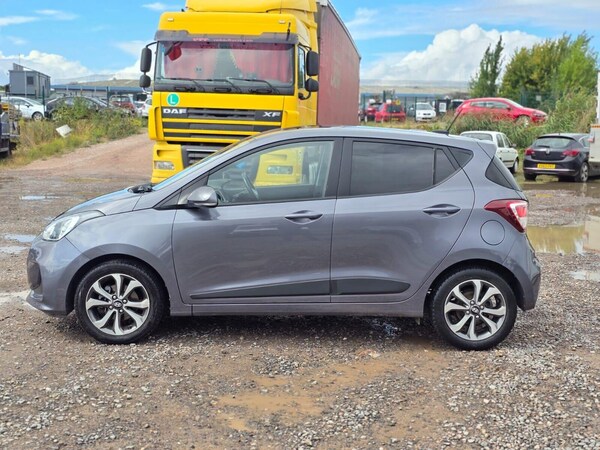 Used Hyundai i10 2017 for sale - 75643710: Photo 5