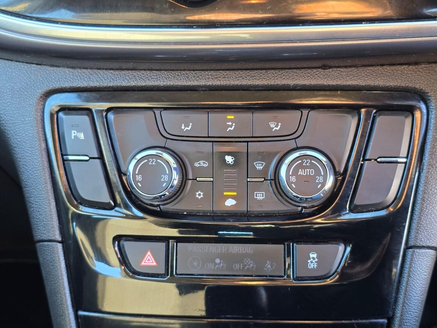 Used Vauxhall Mokka X 2017 for sale - 76750852: Photo 28