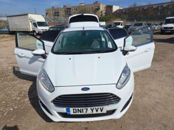 Used Ford Fiesta 2017 for sale - 75117936: Photo