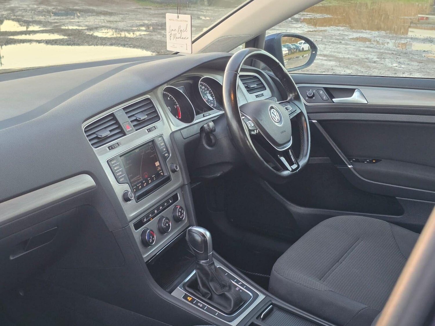 Used Volkswagen Golf 2016 for sale - 76664995: Photo 23