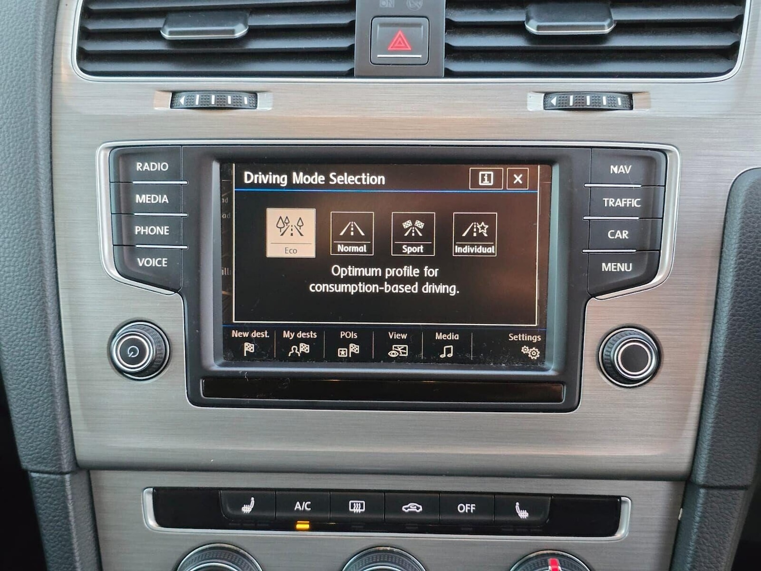 Used Volkswagen Golf 2016 for sale - 76664995: Photo 38