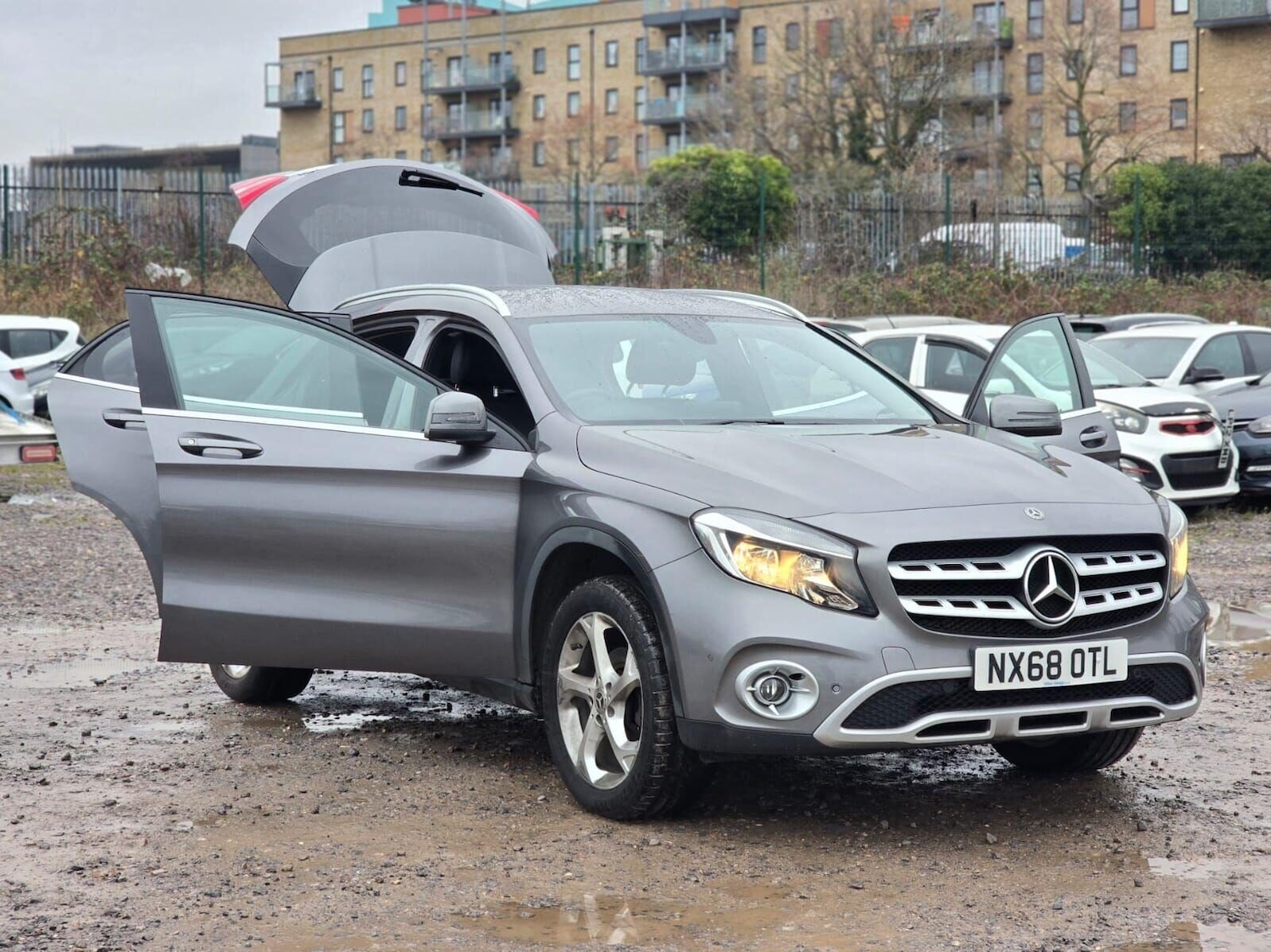 Used Mercedes-Benz GLA 2018 for sale - 77617964: Photo 6