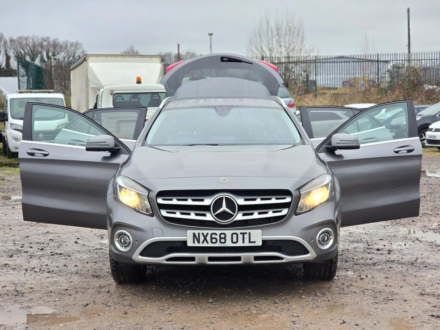 Used Mercedes-Benz GLA 2018 for sale - 77617964: Photo 8