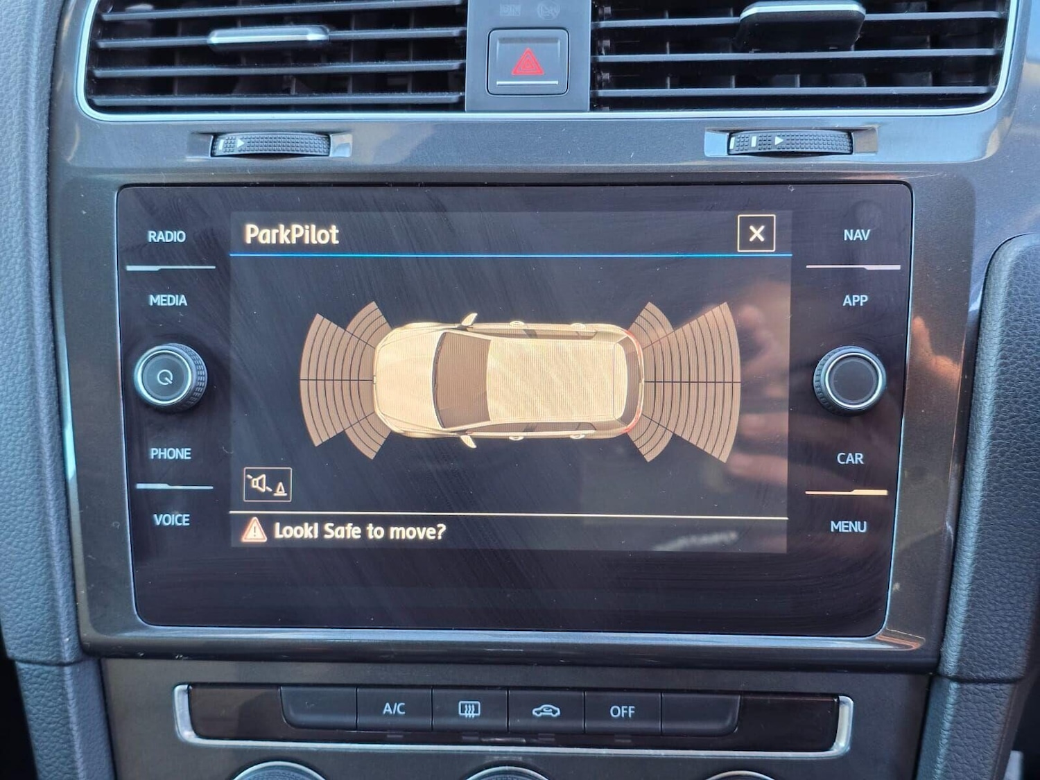 Used Volkswagen Golf 2017 for sale - 76697462: Photo 36