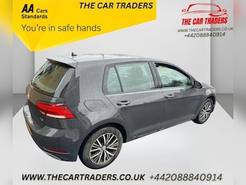 Used Volkswagen Golf 2017 for sale - 76697462: Photo