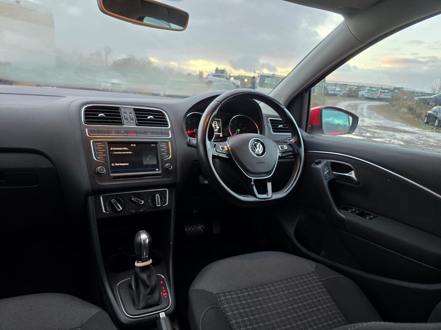 Used Volkswagen Polo 2017 for sale - 76961694: Photo 19