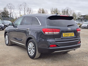 Used Kia Sorento 2017 for sale - 78906876: Photo