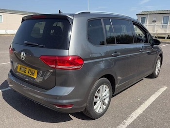 Used Volkswagen Touran 2016 for sale - 75574720: Photo