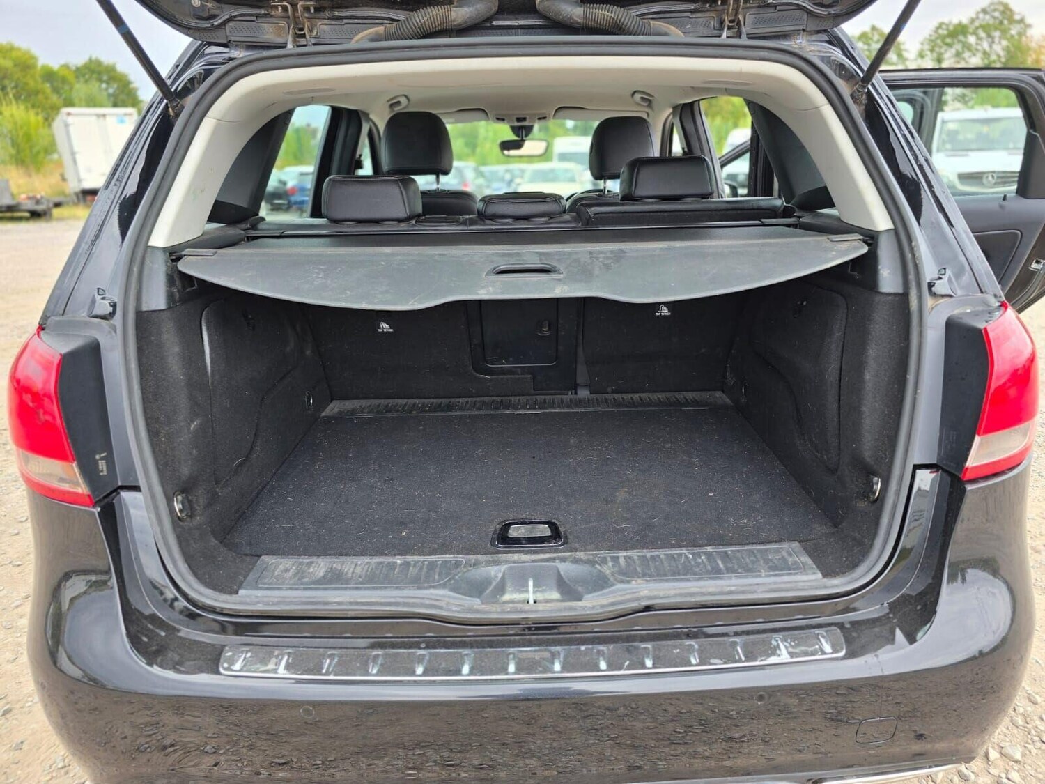 Used Mercedes-Benz B Class 2017 for sale - 75872685: Photo 44