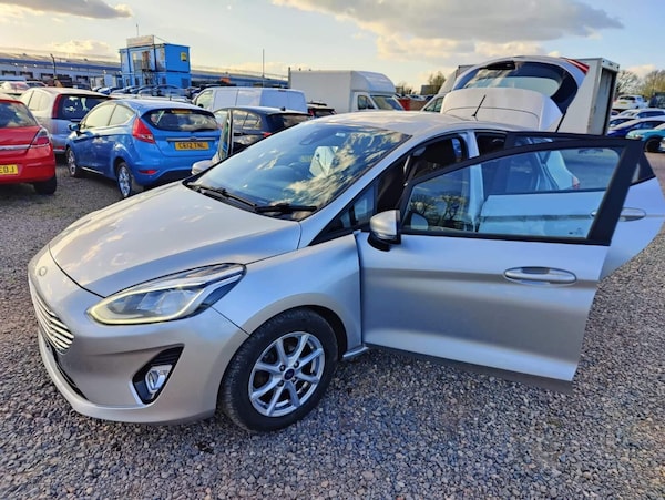 Used Ford Fiesta 2019 for sale - 75426060: Photo 30