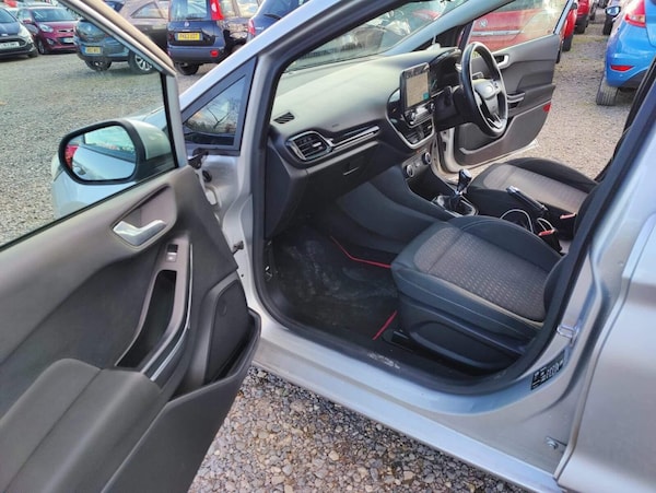 Used Ford Fiesta 2019 for sale - 75426060: Photo 8
