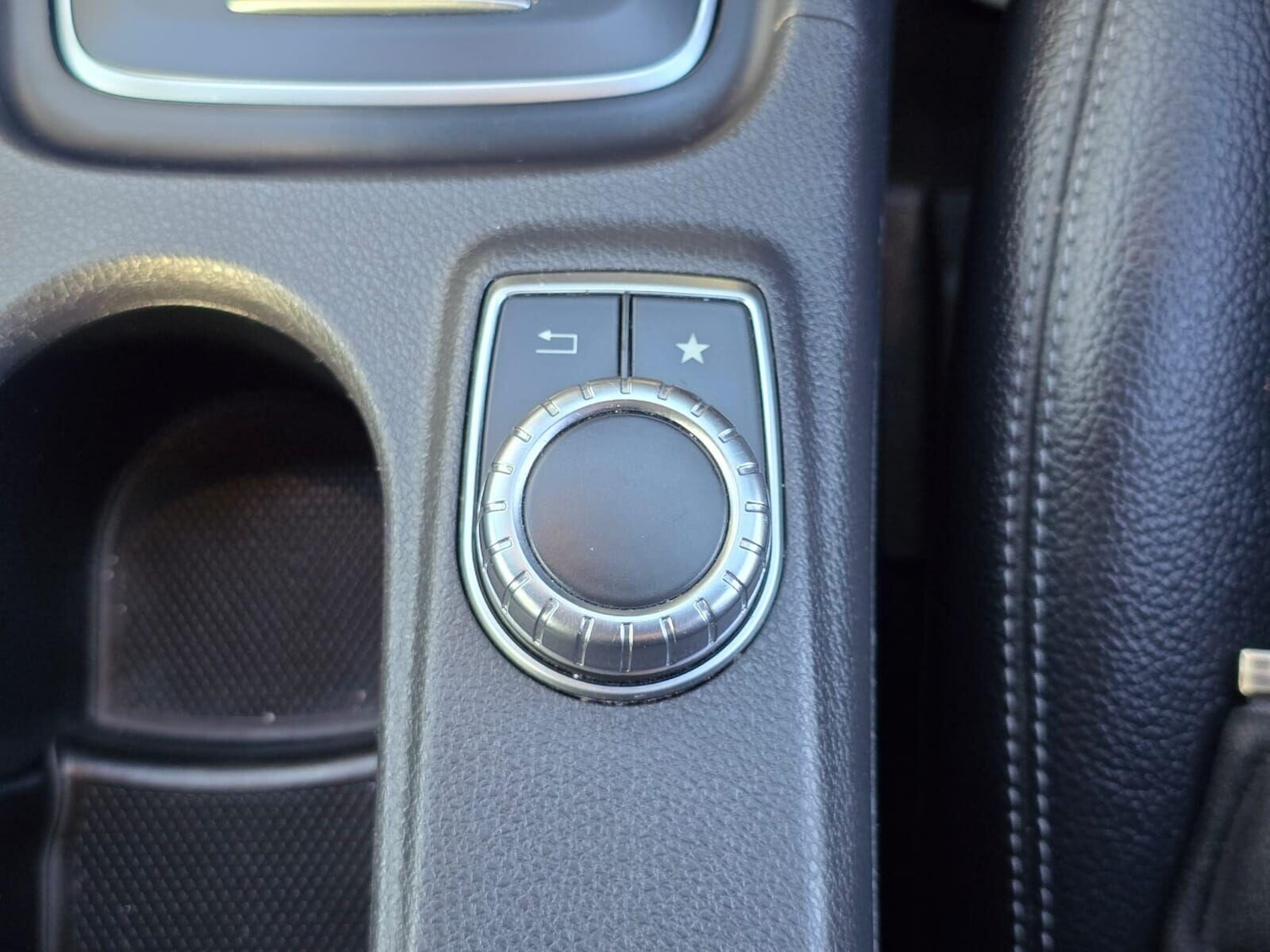 Used Mercedes-Benz A-Class 2017 for sale - 76023882: Photo 26