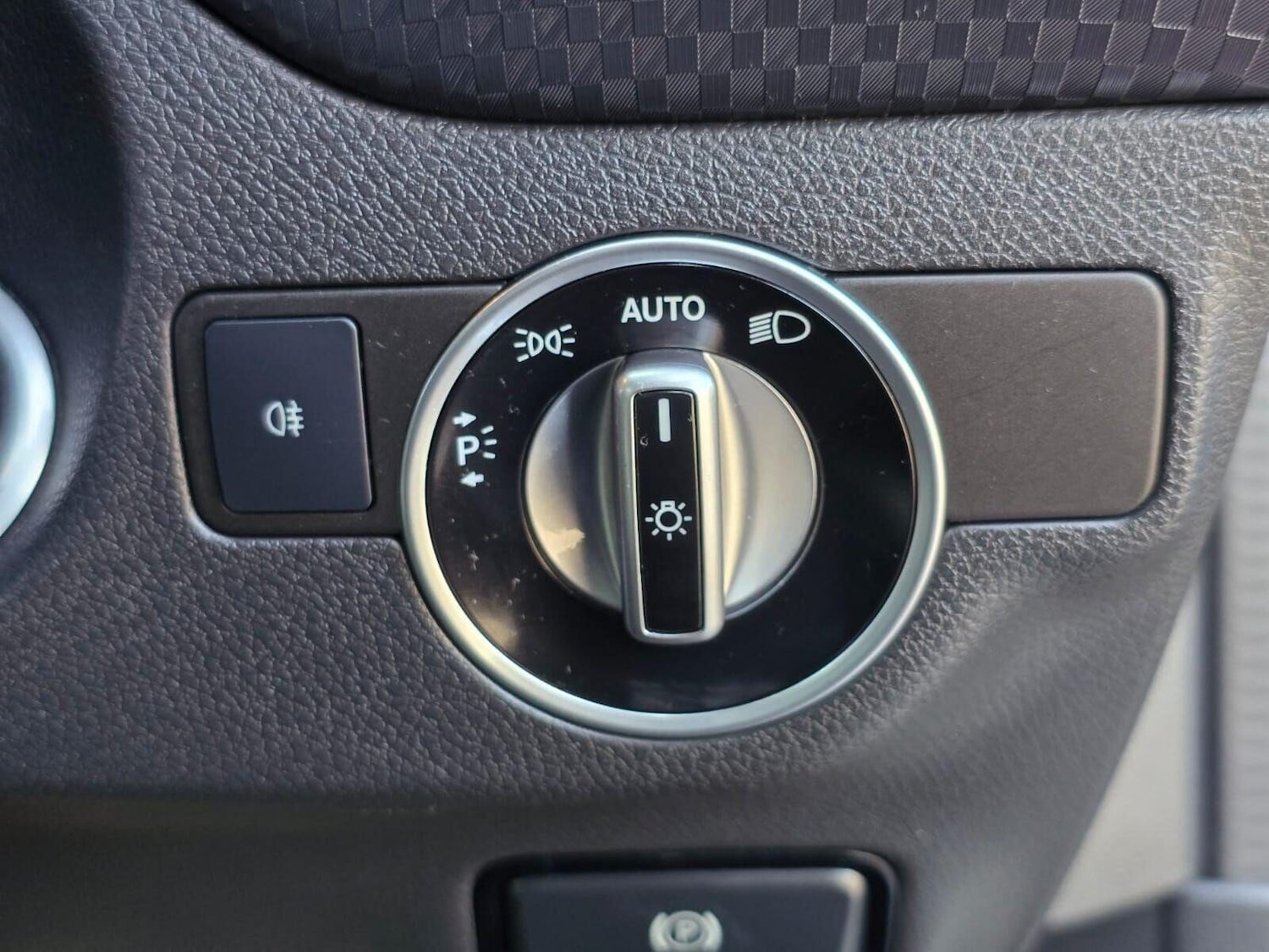 Used Mercedes-Benz A-Class 2017 for sale - 76023882: Photo 30