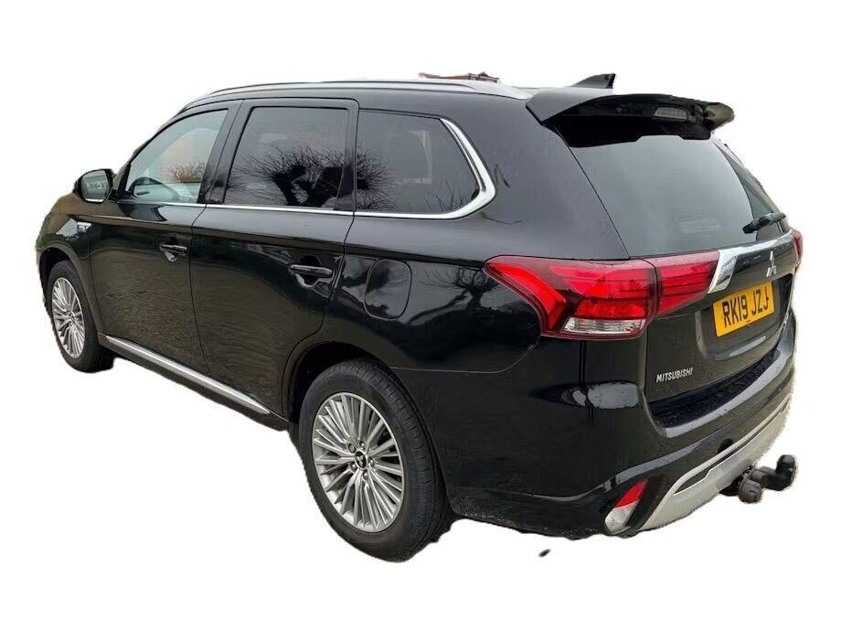 Used Mitsubishi Outlander 2019 for sale - 77915541: Photo 3