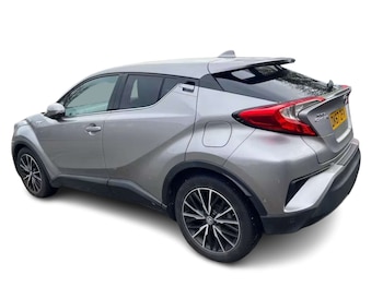 Used Toyota C-HR 2017 for sale - 79125109: Photo