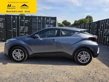 Used Toyota C-HR 2022 for sale - 79020900: Photo