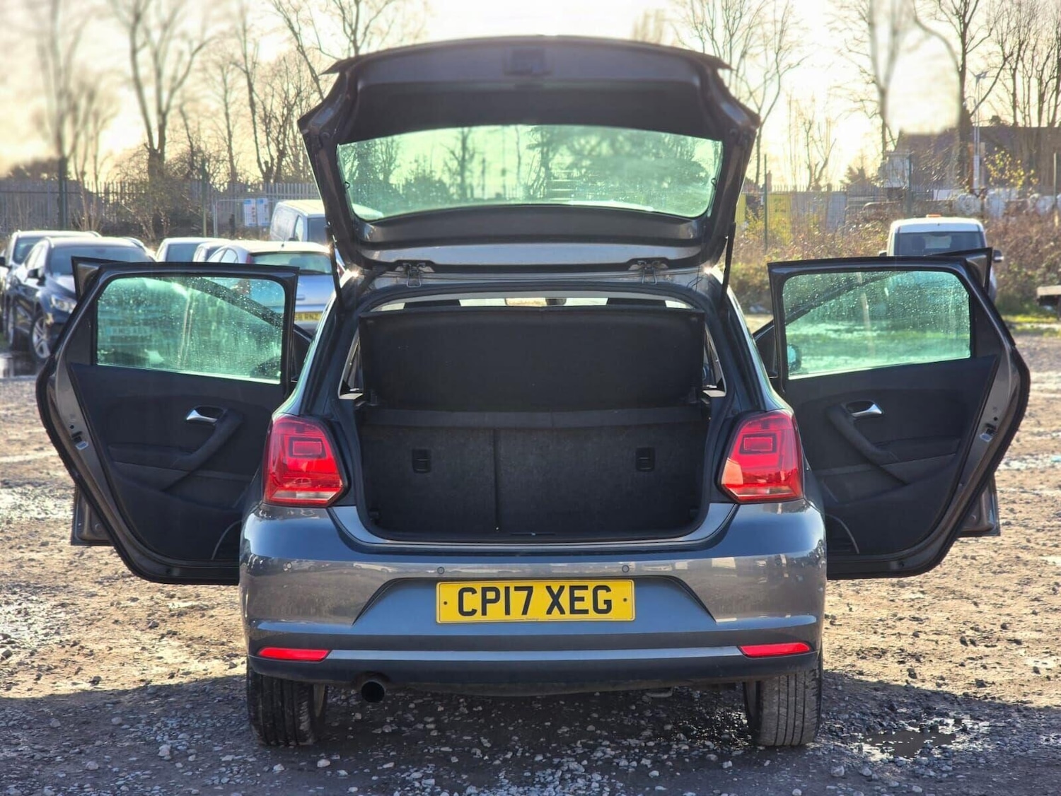 Used Volkswagen Polo 2017 for sale - 76692943: Photo 36