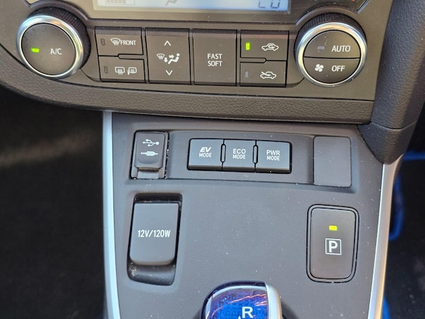 Used Toyota Auris 2014 for sale - 75504209: Photo 28