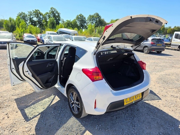Used Toyota Auris 2014 for sale - 75504209: Photo 8
