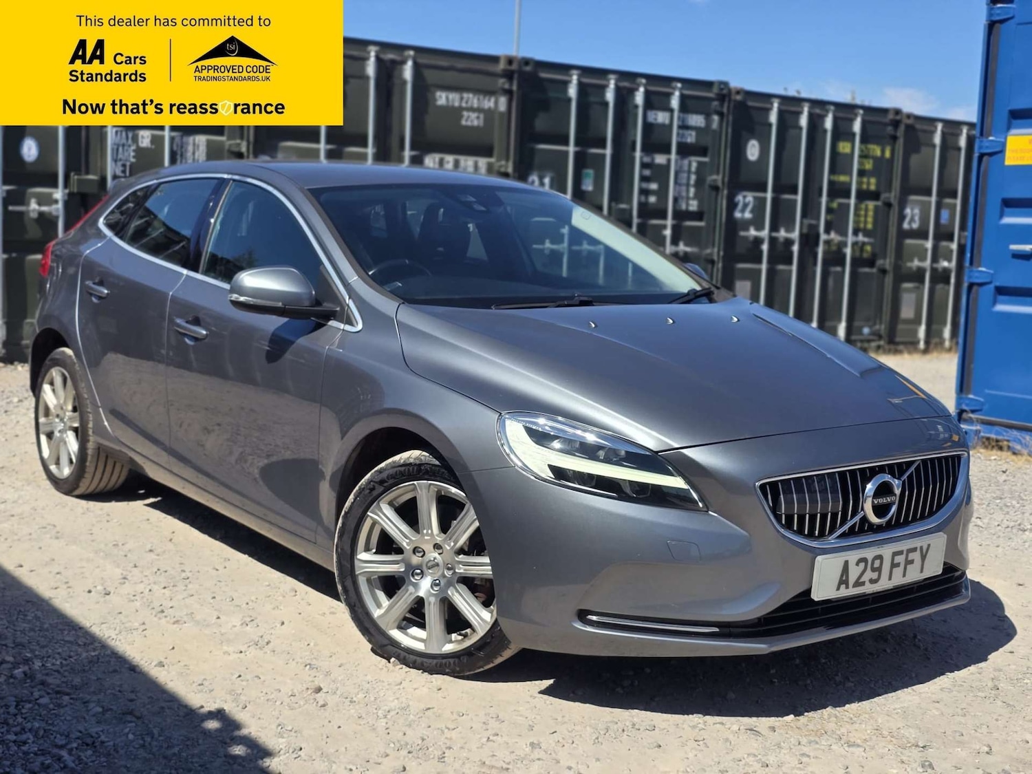 Volvo V40