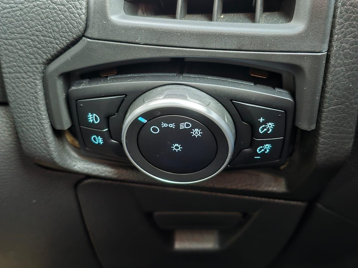 Used Ford Focus 2016 for sale - 76376608: Photo 28