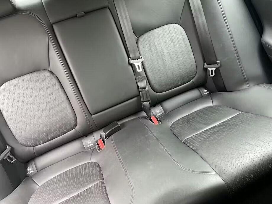 Used Jaguar XE 2018 for sale - 77719093: Photo 7