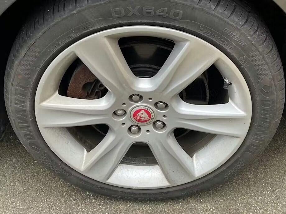 Used Jaguar XE 2018 for sale - 77719093: Photo 9