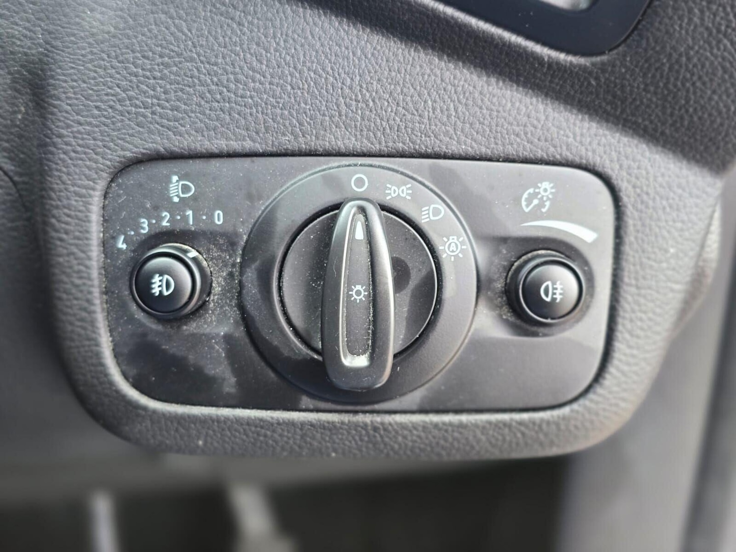 Used Ford Kuga 2018 for sale - 75962247: Photo 32