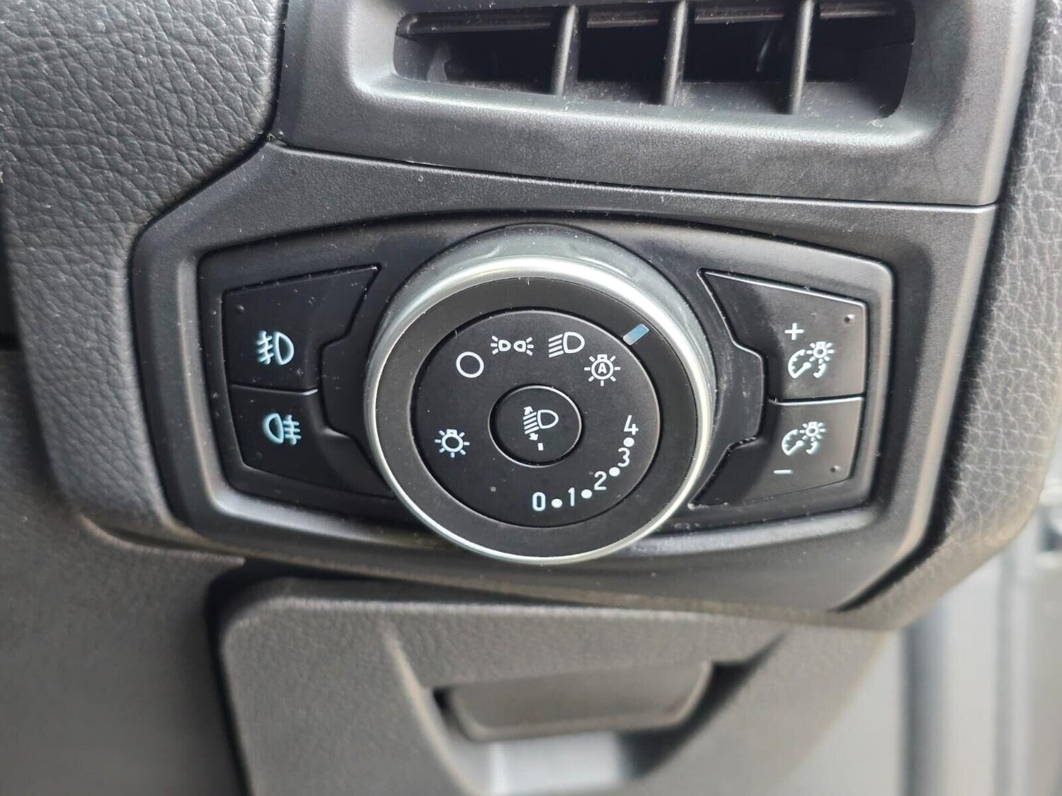 Used Ford Focus 2017 for sale - 77520453: Photo 25