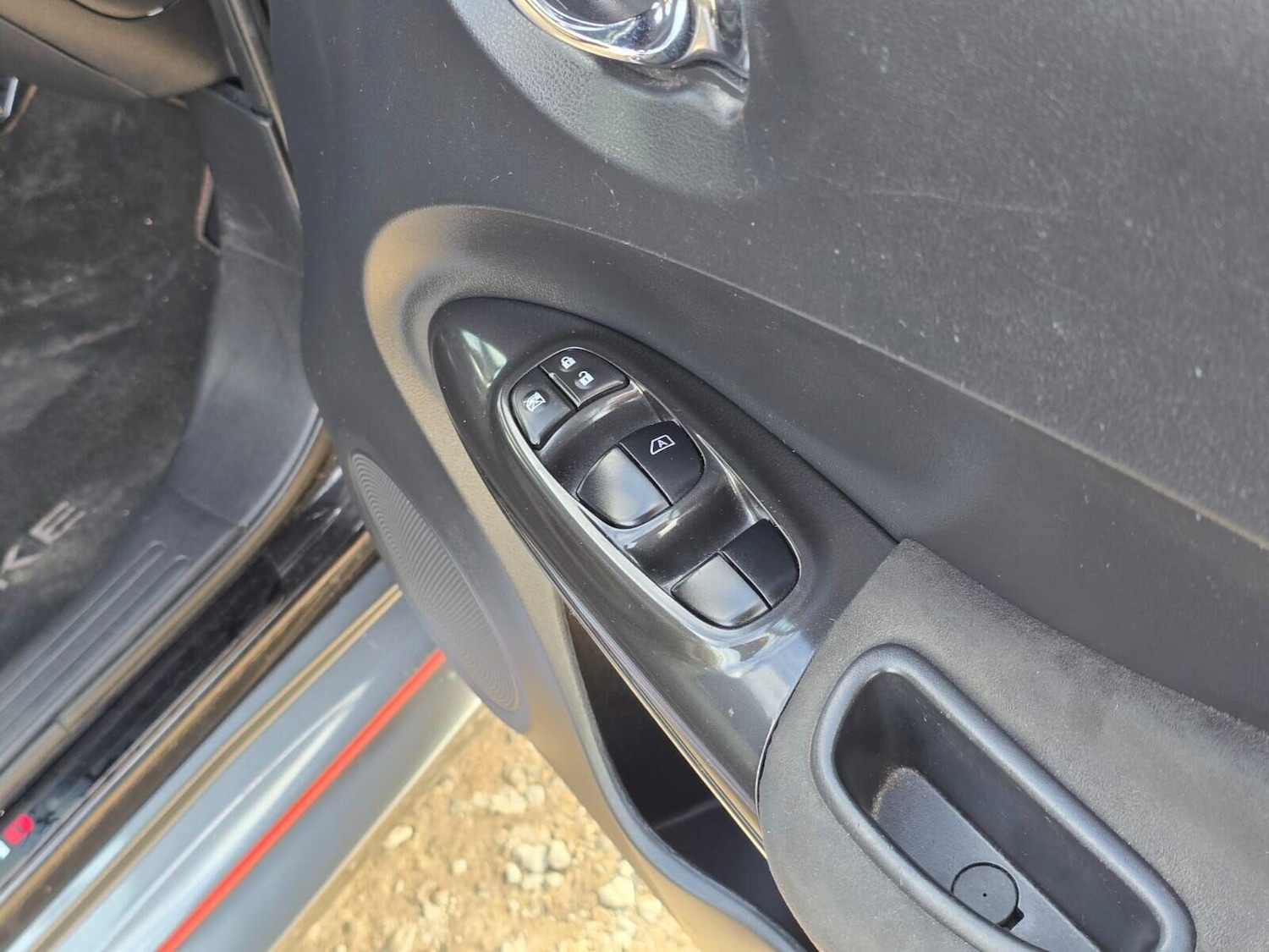 Used Nissan Juke 2017 for sale - 76163873: Photo 28