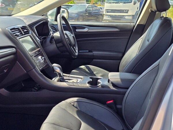 Used Ford Mondeo 2019 for sale - 75244321: Photo 40
