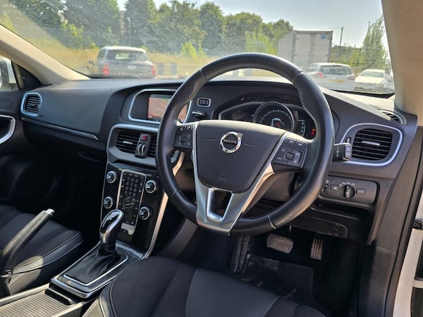 Used Volvo V40 2019 for sale - 75163949: Photo 13