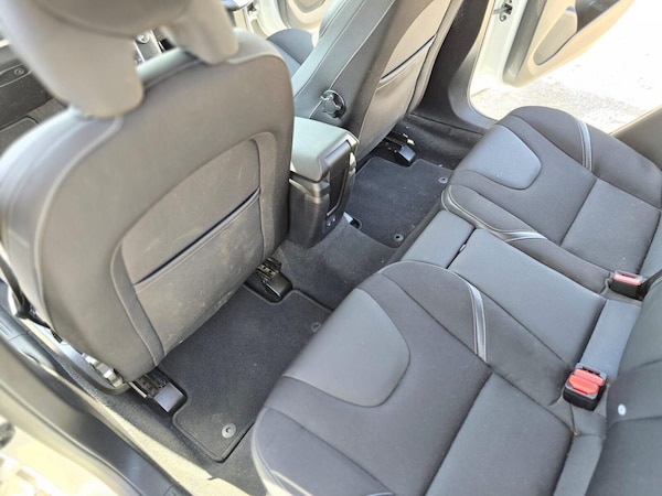 Used Volvo V40 2019 for sale - 75163949: Photo 17